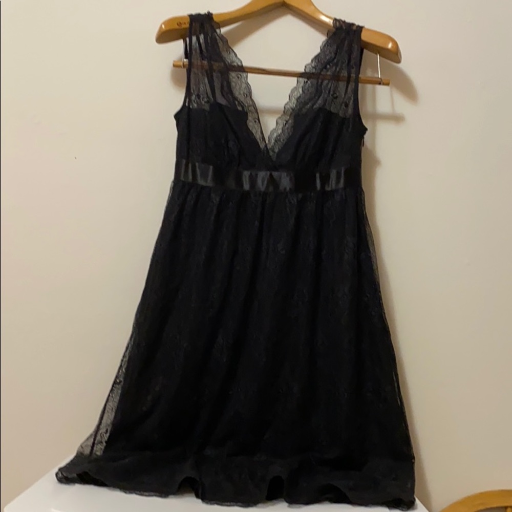 CLUB MONACO DRESS BLACK SIZE 2